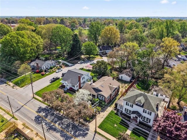 1051 S Hawthorne Road, Winston-salem, NC 27103