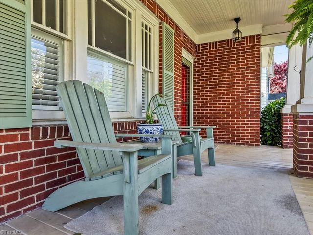 1051 S Hawthorne Road, Winston-salem, NC 27103