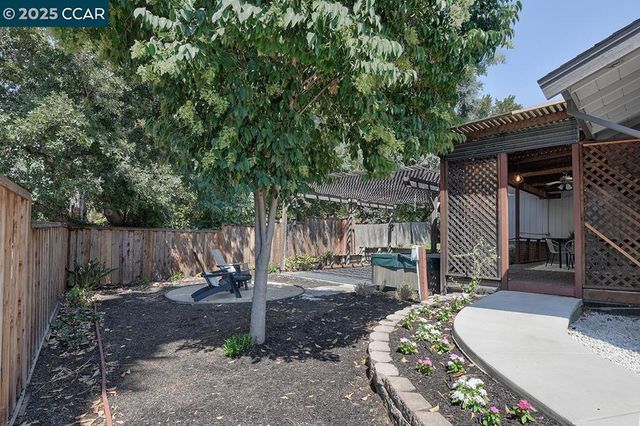 3015 Lanway Ct, Concord, CA 94518