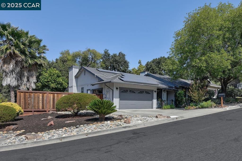 3015 Lanway Ct, Concord, CA 94518