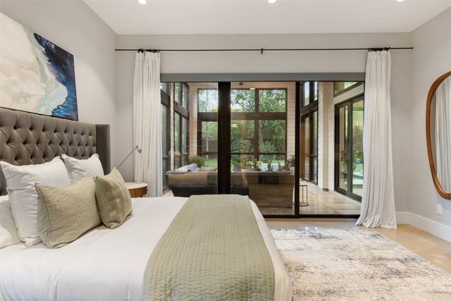 8619 San Benito Way, Dallas, TX 75218