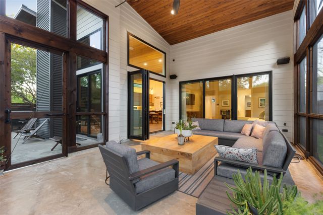 8619 San Benito Way, Dallas, TX 75218