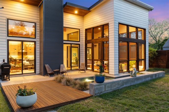 8619 San Benito Way, Dallas, TX 75218