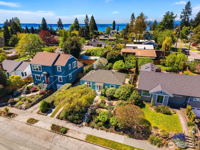 8633 36th Ave SW, Seattle, WA 98126