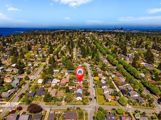8633 36th Ave SW, Seattle, WA 98126