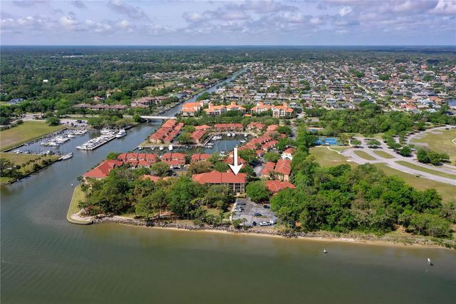 102 RIVERS EDGE LANE 102, Palm Coast, FL 32137