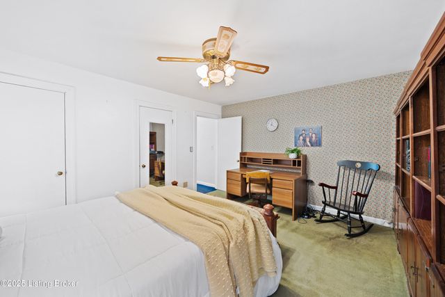 322 Kenwood Hill Rd, Louisville, KY 40214