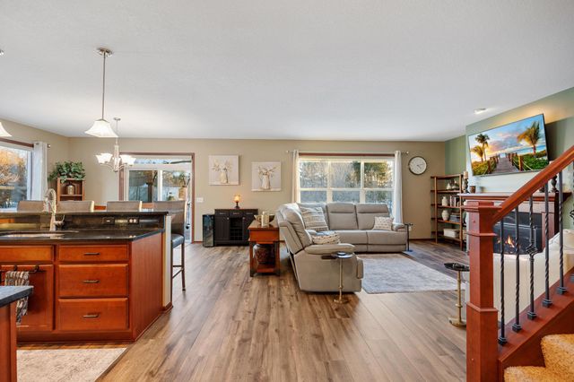 4050 149th Avenue NE, Ham Lake, MN 55304