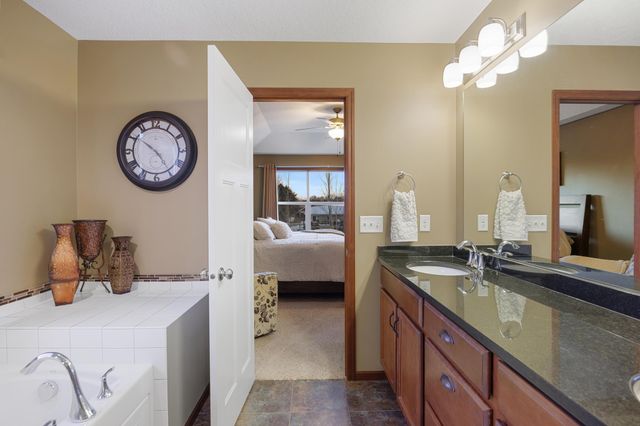 4050 149th Avenue NE, Ham Lake, MN 55304