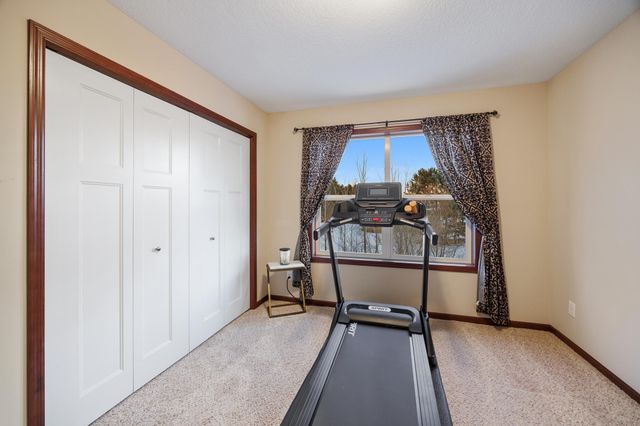 4050 149th Avenue NE, Ham Lake, MN 55304