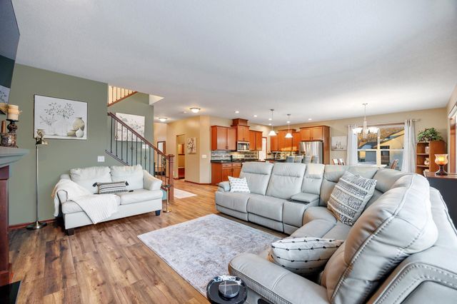 4050 149th Avenue NE, Ham Lake, MN 55304