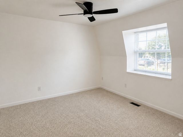 696 E WILLIAMSBURG PARK CIR, Sandy, UT 84070