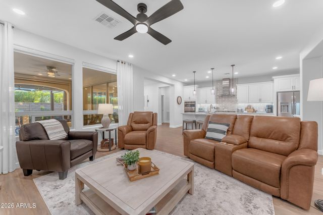 429 E VETERANS Way, Queen Creek, AZ 85140