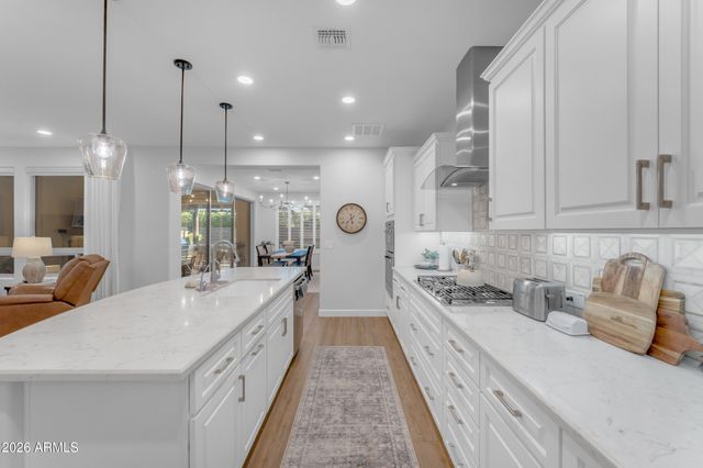 429 E VETERANS Way, Queen Creek, AZ 85140