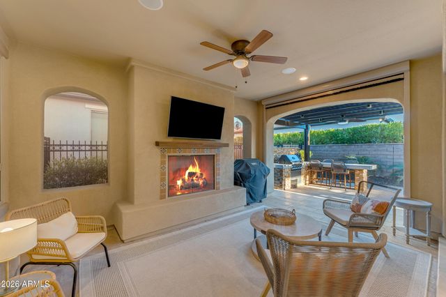 429 E VETERANS Way, Queen Creek, AZ 85140