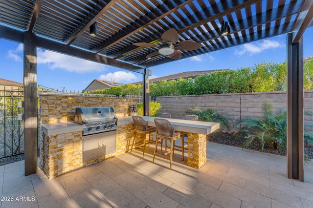 429 E VETERANS Way, Queen Creek, AZ 85140