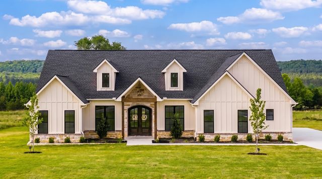 240 Castleberry Road, Greenbrier, AR 72058