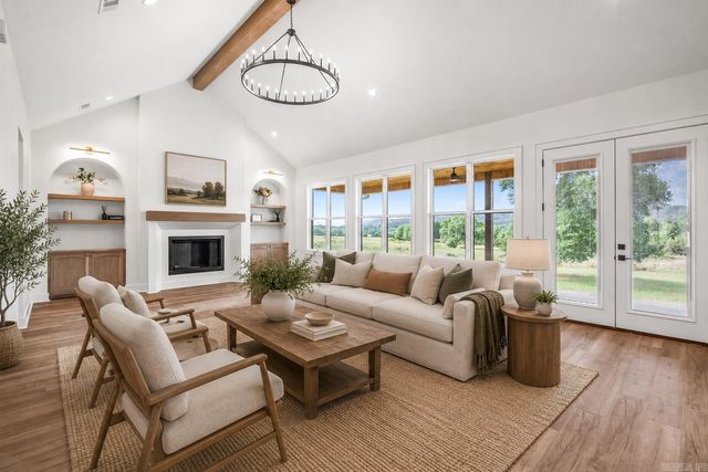 240 Castleberry Road, Greenbrier, AR 72058