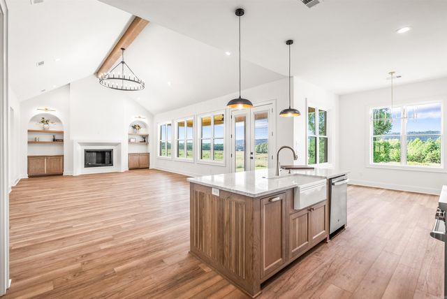 240 Castleberry Road, Greenbrier, AR 72058