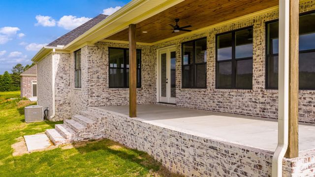 240 Castleberry Road, Greenbrier, AR 72058