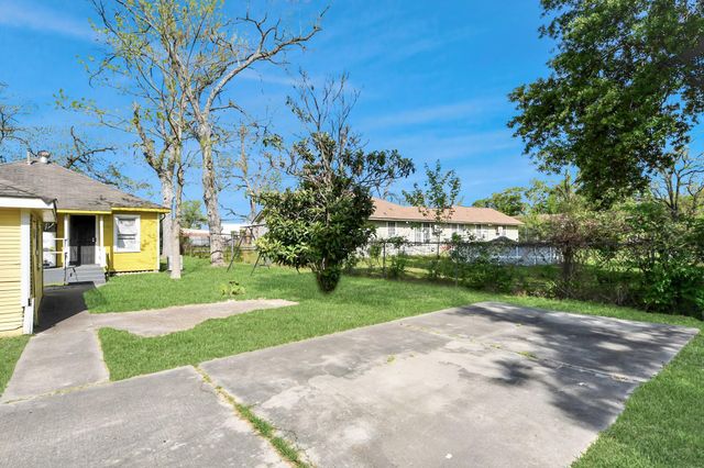 7302 Schneider Street, Houston, TX 77093