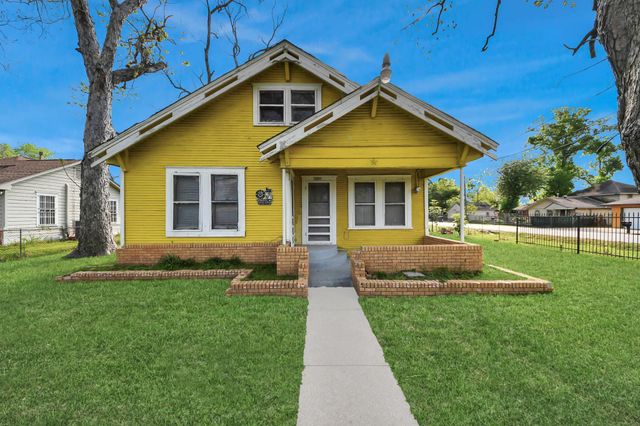 7302 Schneider Street, Houston, TX 77093