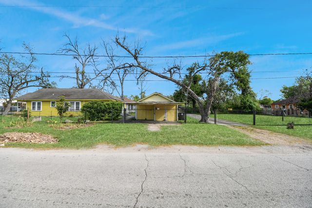 7302 Schneider Street, Houston, TX 77093