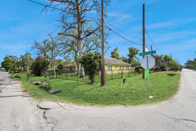 7302 Schneider Street, Houston, TX 77093