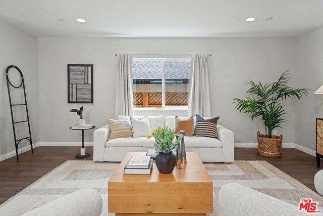 523 N Lamer Street, Burbank, CA 91506