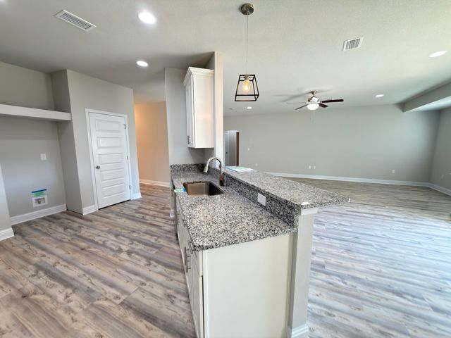 5281 Moore Loop, Crestview, FL 32536