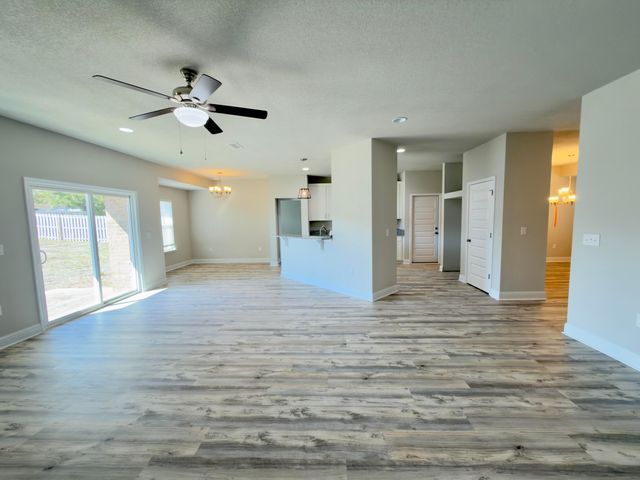 5281 Moore Loop, Crestview, FL 32536