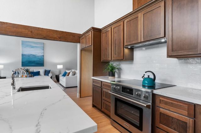 18209 Wildflower Dr, Penn Valley, CA 95946