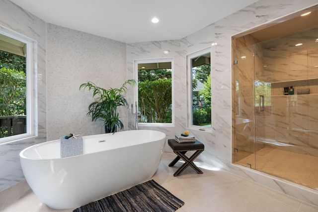 18209 Wildflower Dr, Penn Valley, CA 95946