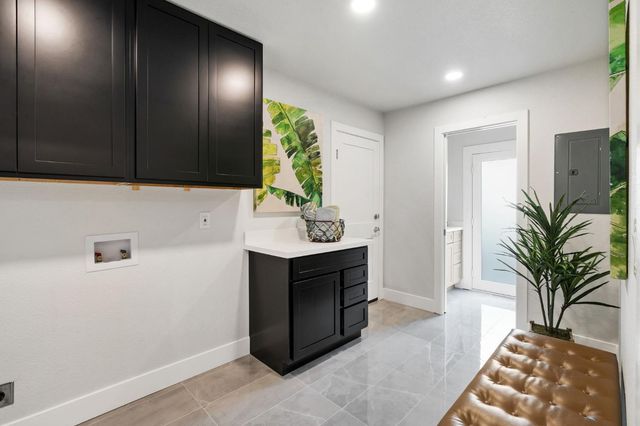 18209 Wildflower Dr, Penn Valley, CA 95946