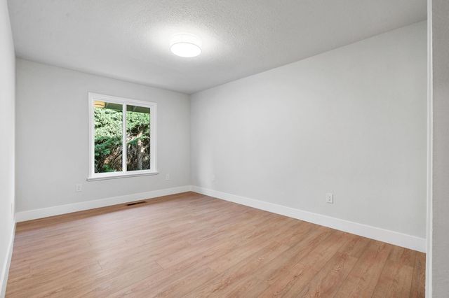 18209 Wildflower Dr, Penn Valley, CA 95946