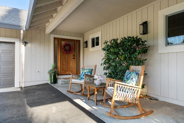 18209 Wildflower Dr, Penn Valley, CA 95946