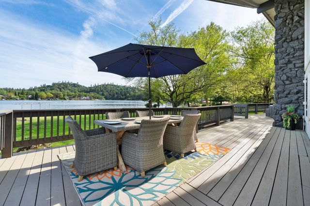 18209 Wildflower Dr, Penn Valley, CA 95946