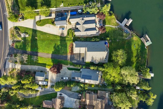 18209 Wildflower Dr, Penn Valley, CA 95946