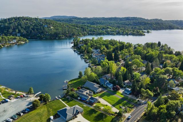 18209 Wildflower Dr, Penn Valley, CA 95946