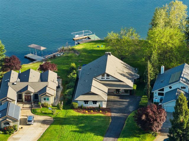 18209 Wildflower Dr, Penn Valley, CA 95946