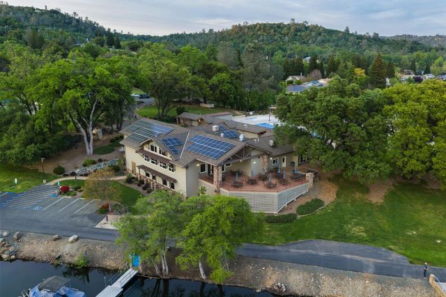 18209 Wildflower Dr, Penn Valley, CA 95946