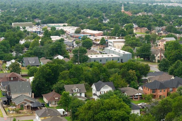 1613 N College Avenue, Oklahoma City, OK 73106