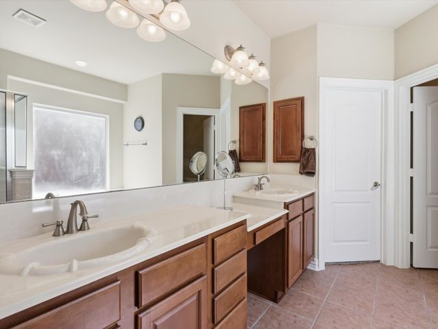 1130 Rio Bravo Way, Shady Shores, TX 76208