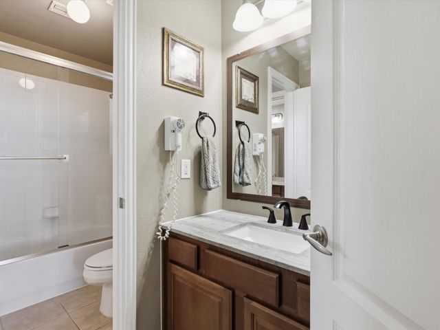 1130 Rio Bravo Way, Shady Shores, TX 76208