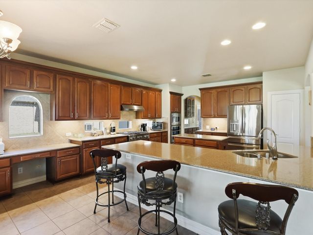 1130 Rio Bravo Way, Shady Shores, TX 76208