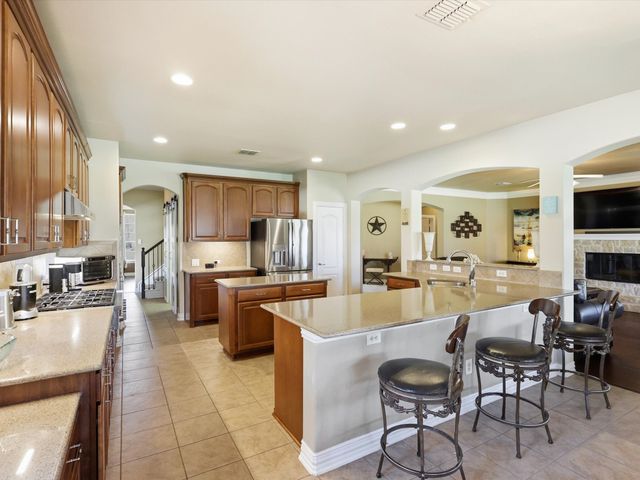 1130 Rio Bravo Way, Shady Shores, TX 76208