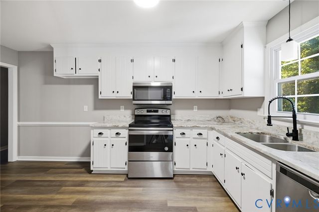 3224 Wyntrebrooke Dr, North Chesterfield, VA 23235