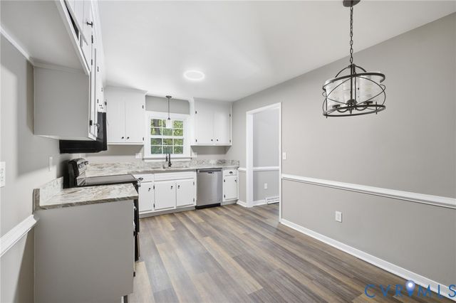 3224 Wyntrebrooke Dr, North Chesterfield, VA 23235