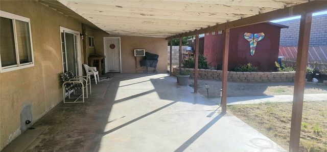 15728 La Paz, Victorville, CA 92395