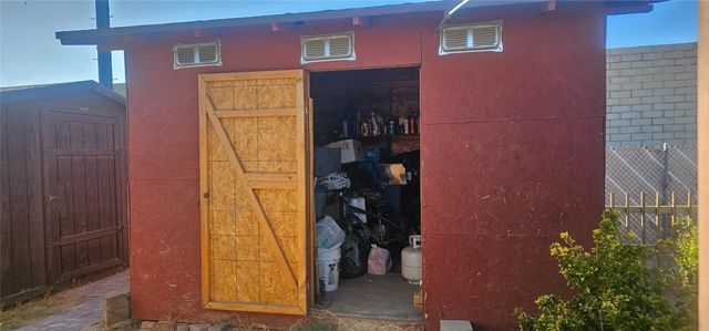 15728 La Paz, Victorville, CA 92395